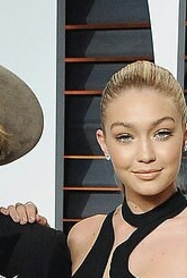 كودي سيمبسون و جيجي حديد 