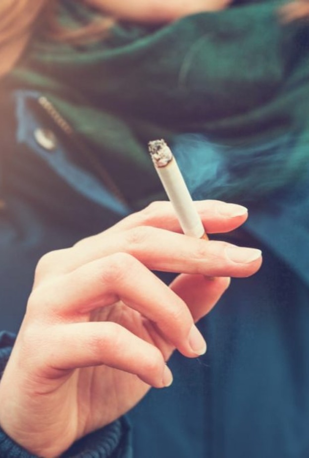 التدخين يرفع من نسبة الإصابة بفيروس كورونا
