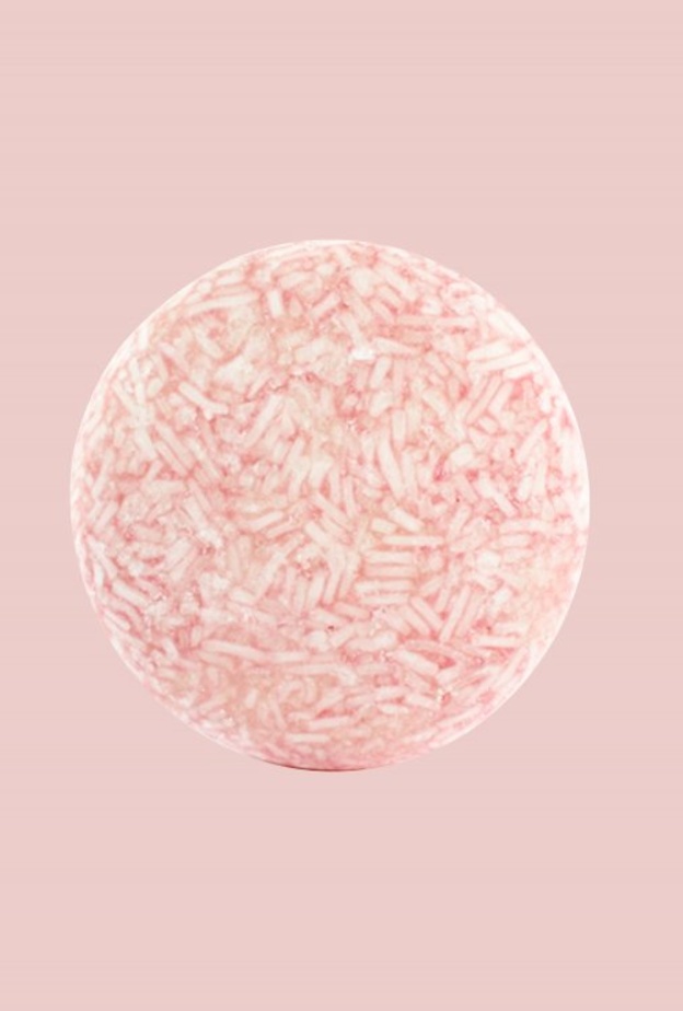 علامة Ethique تقدم للمرأة بلسم للشعر مصنوع من زيت جوز الهند