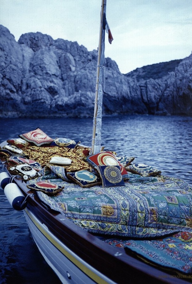 شركة Capri Holdings  تعلن عن أهداف الاستدامة الجديدة بمناسبة يوم الأرض