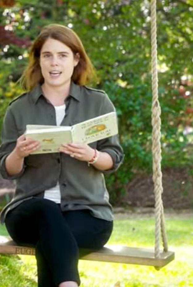 الأميرة يوجين تنضم لوالدتها وتقرأ قصة للأطفال في مقطع فيديو جديد