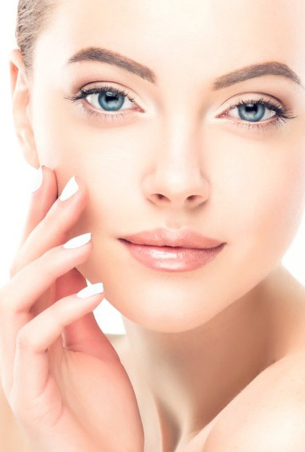  تجنبي هذه العادات للحفاظ على نضارة البشرة في الحجر المنزلي