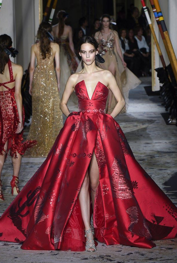 فستان من تصميم زهير مراد