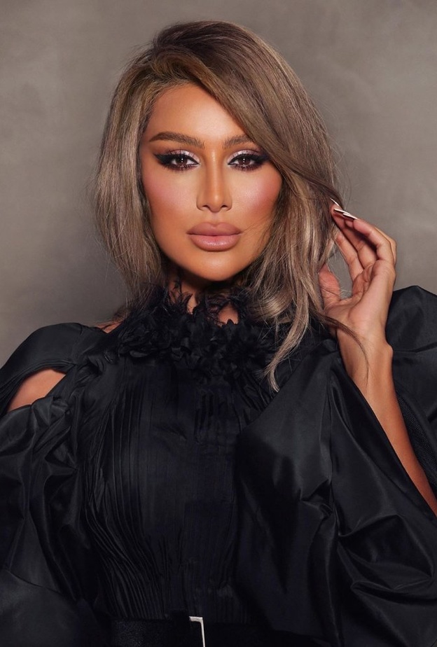  طرق وضع الكحل الاسود العريض من وحي النجمة مايا دياب