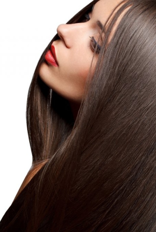 فوائد زيت الياسمين الهندي للشعر وكيفية استخدامه خلال شهر رمضان