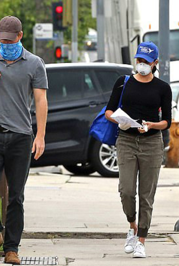 الأمير هاري لا يلوم زوجته ميغان ماركل