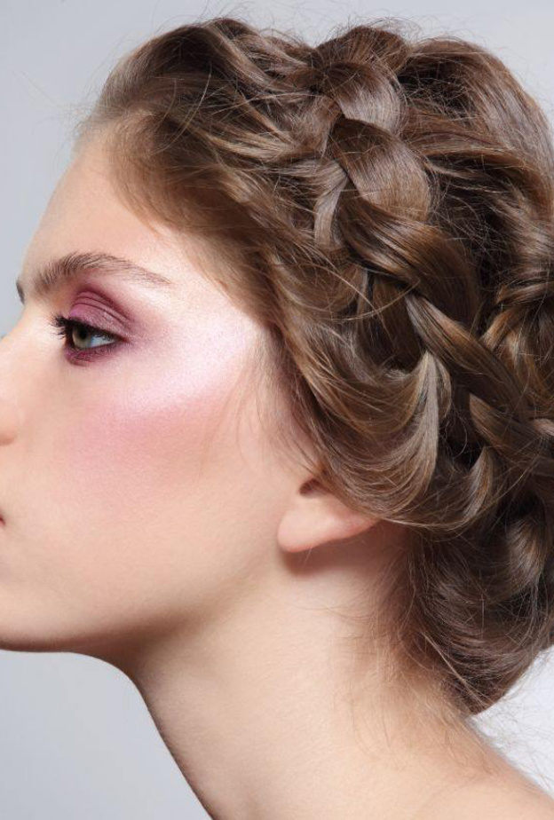 اختاري تسريحات سهلة وناعمة