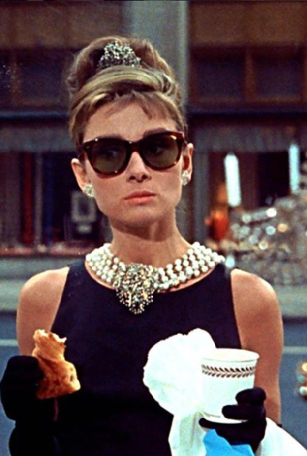 أودري هيربن في فيلم Breakfast At Tiffany's
