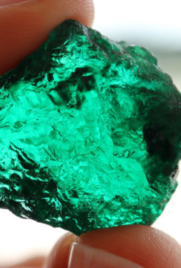  أشهر الأحجار الكريمة على الإطلاق