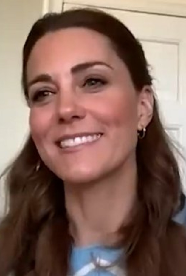 كيت ميدلتون تفاجئ أم جديدة بمكالمة فيديو