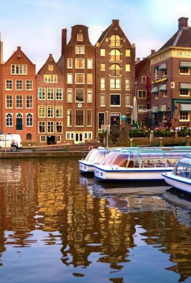  القنوات المائية في امستردام