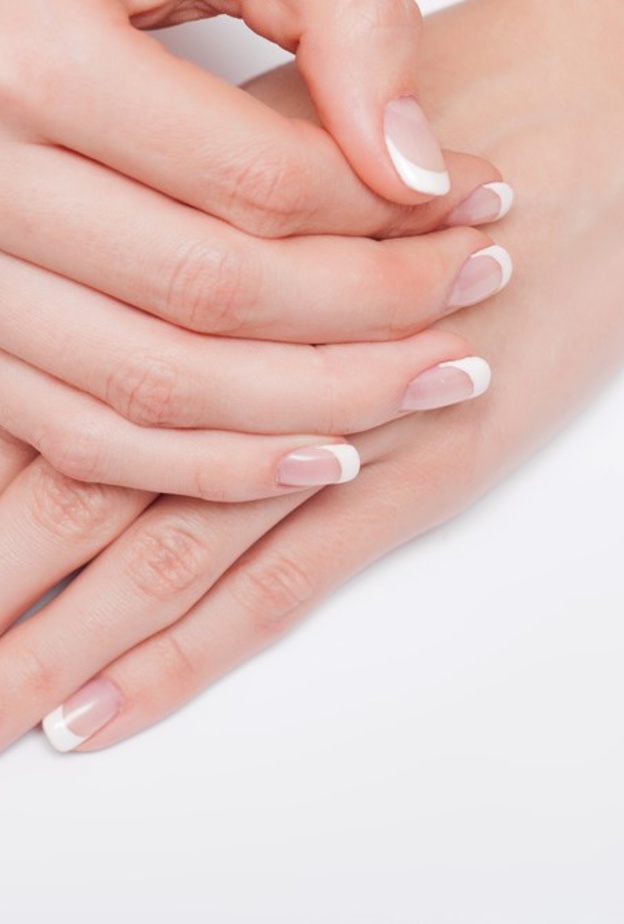  فوائد زيت الليمون لعلاج مشكلات الأظافر وطرق استخدامه