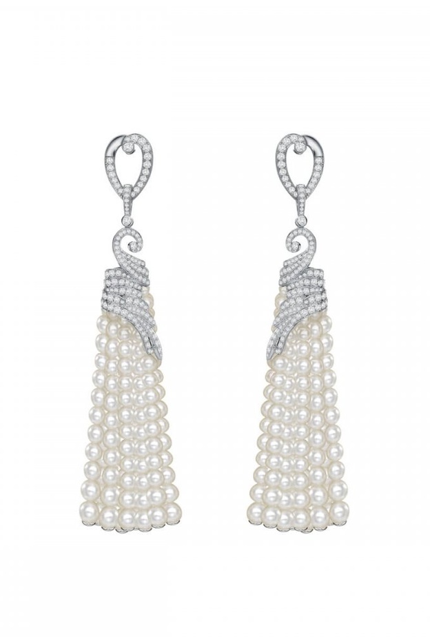  أقراط من جيرارد Garrard