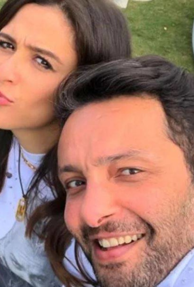 ياسمين عبد العزيز وشقيقها