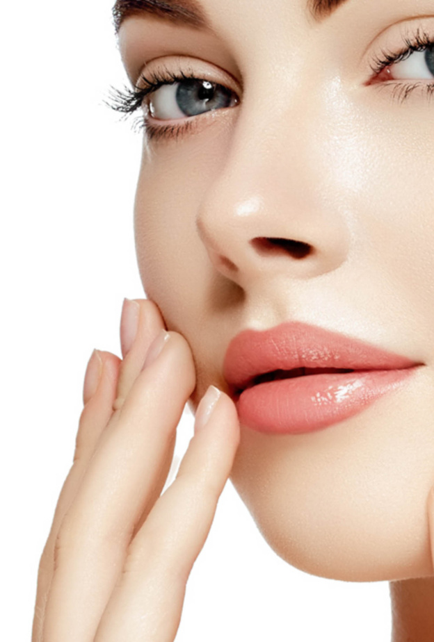 ماسك لتوريد الشفايف وترطيبها بالجليسرين أثناء الحجر المنزلي