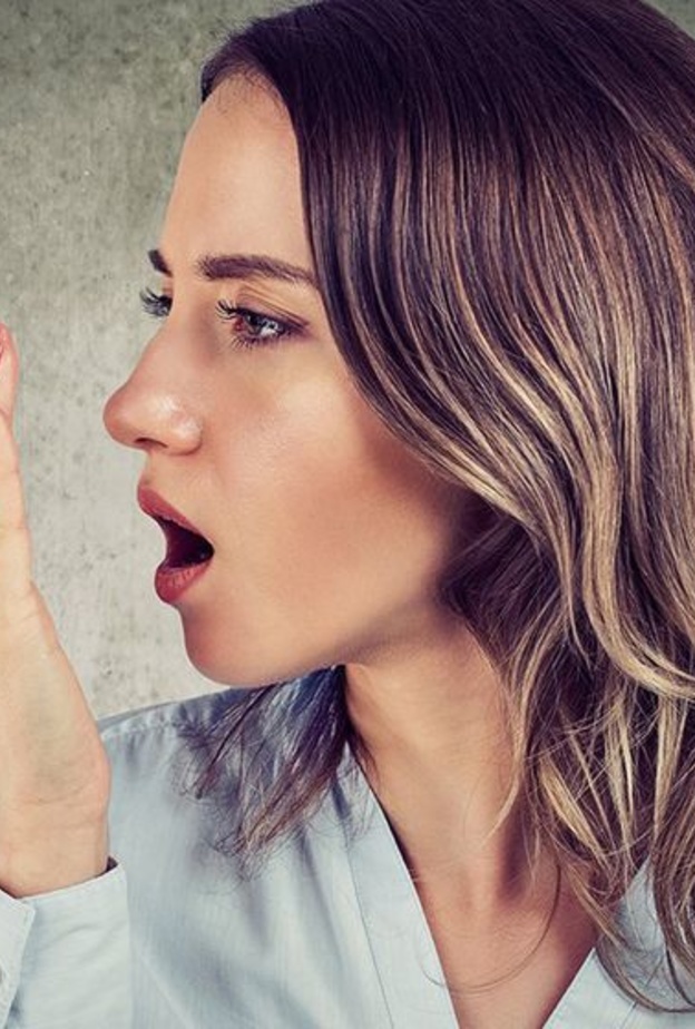 نصائح فعالة للتخلص من رائحة الفم الكريهة في رمضان