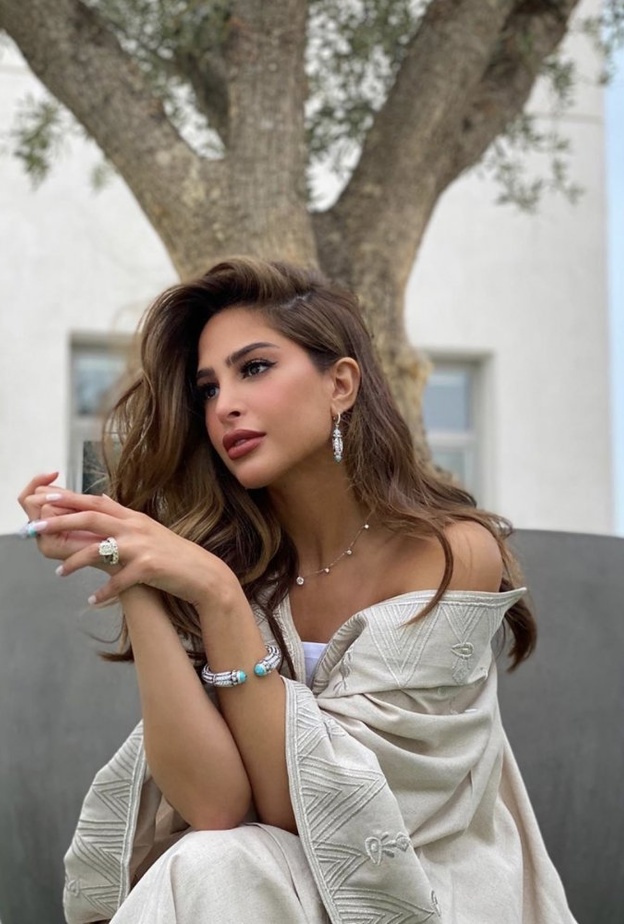 بعض مجوهرات زفاف فوز الفهد