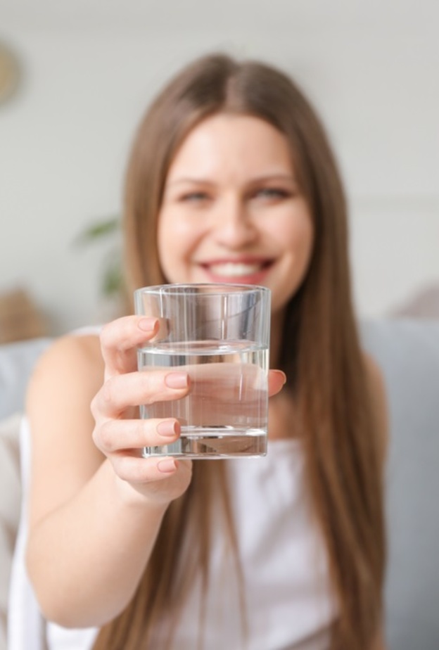 أهمية شرب الماء وترطيب الجسم في رمضان