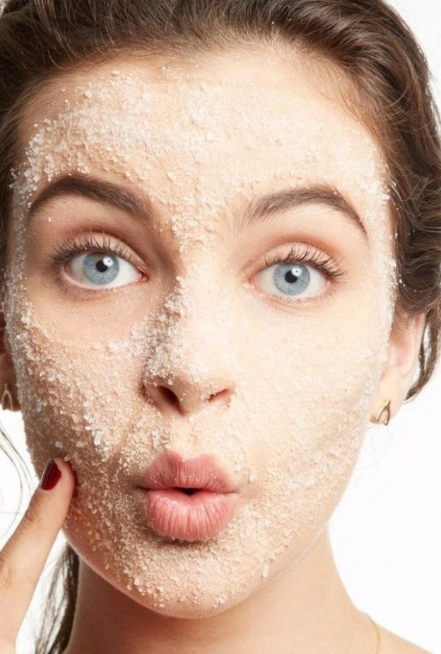  العناية بالبشرة ضرورية منها تقشيرها في الاسبوع الاخير من رمضان