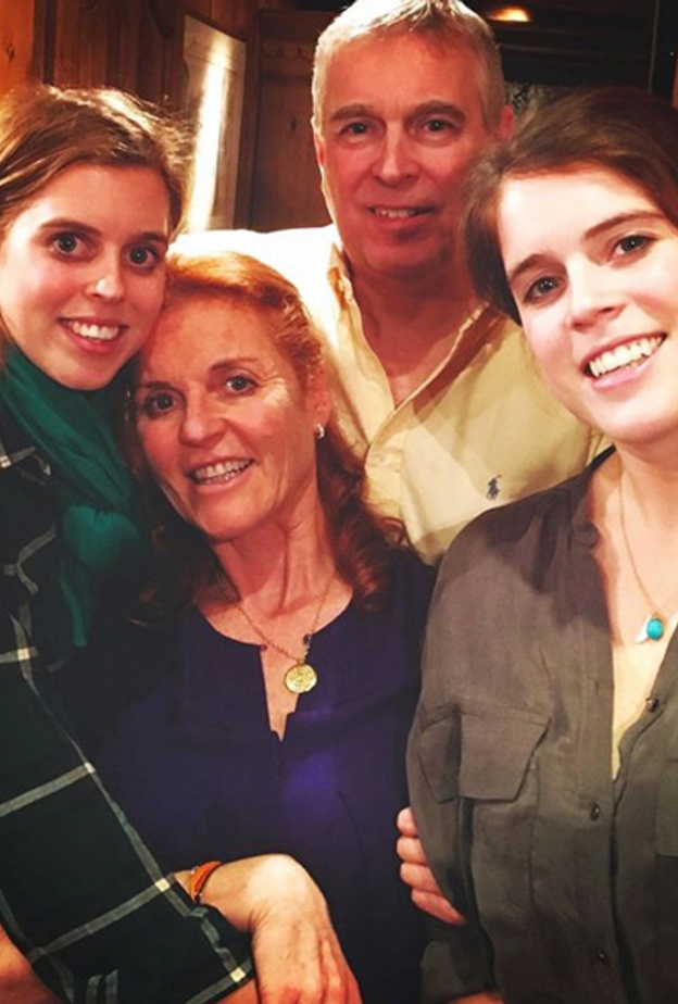 دوقة يورك تنشر صورة عائلية من داخل عزلتها الصحية في وندسور