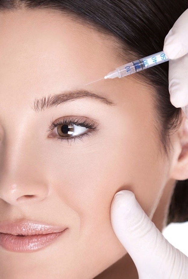  تخلصي من تجاعيد الجبهة من خلال حقن البوتوكس والفيلر