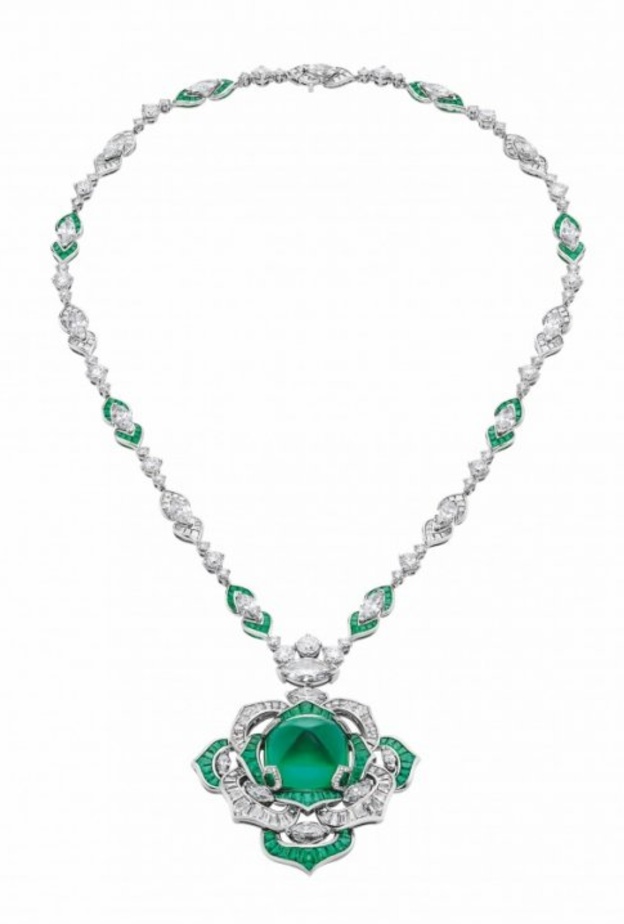  قلادة من بولغاري Bulgari