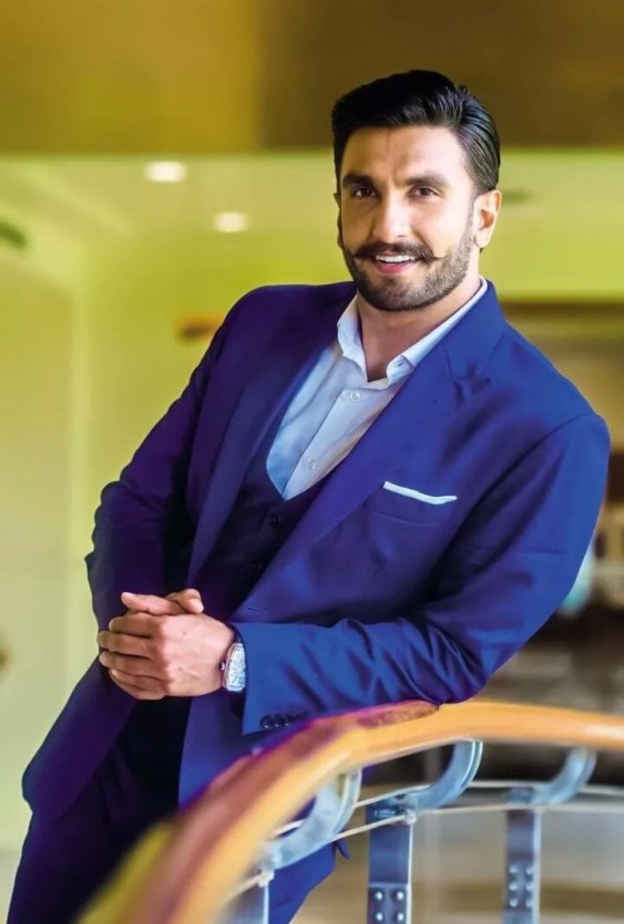  نجوم بوليوود يعلقون على صورة رانفير سينغ