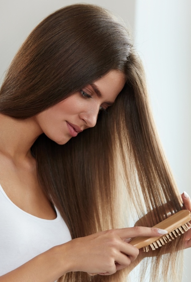 وصفات طبيعية لفك تشابك الشعر في المنزل