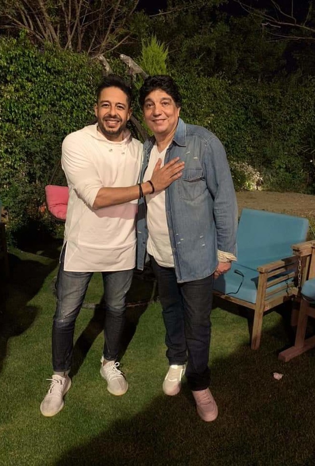 محمد حماقي ولطيفة التونسية يتحديان كورونا في إفطار جماع