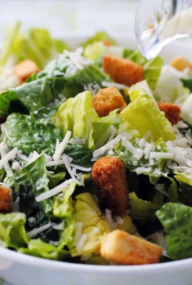 أدخلي السلطة الى وجبات الغداء