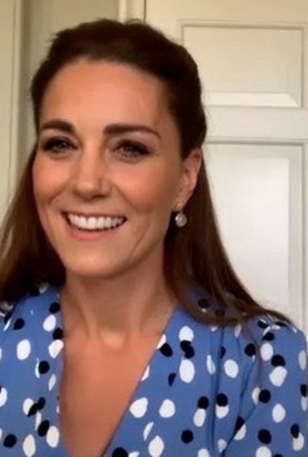 ألقي نظرة على أجمل مجوهرات سيدات العائلات الملكية أثناء العزل المنزلي