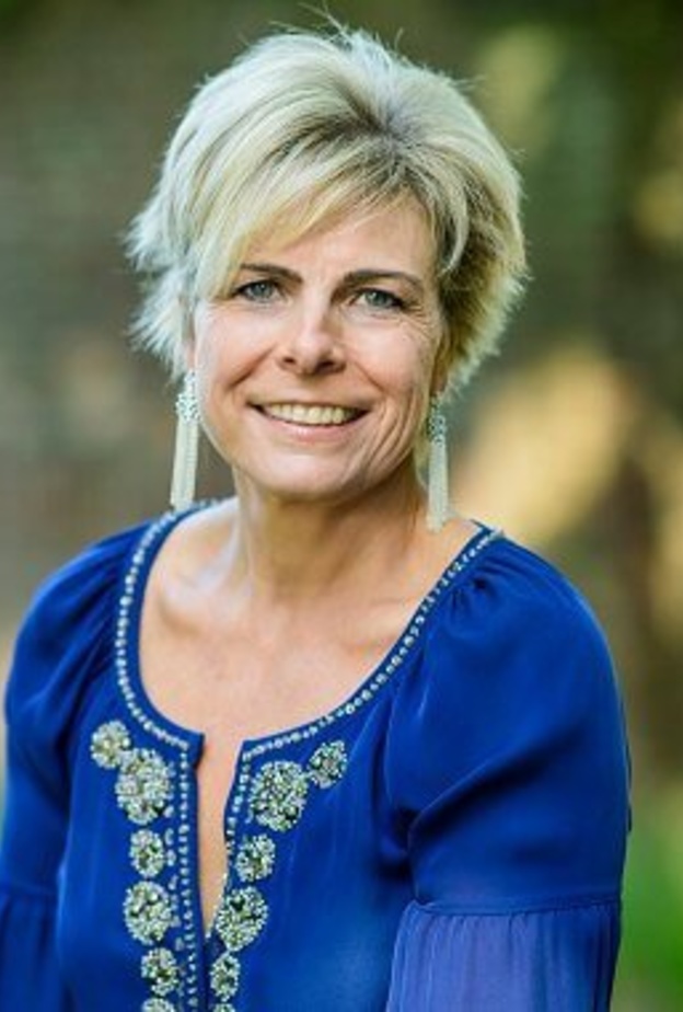  الأميرة لورنتين تحتفل بعيد ميلادها الرابع والخمسين