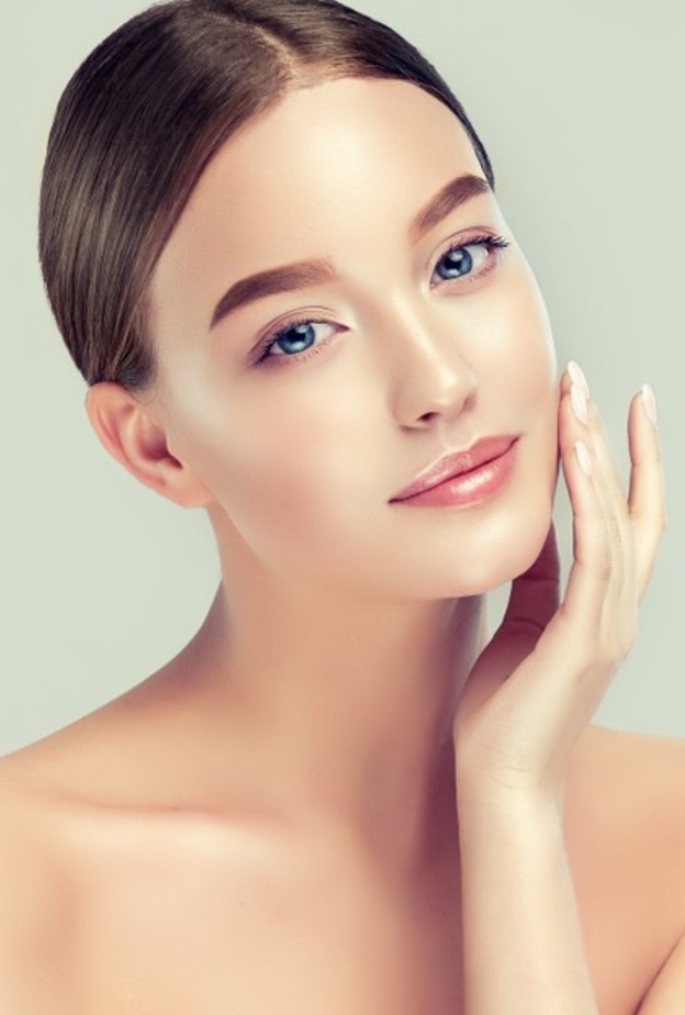 ماسكات طبيعية يومية للوجه قبل النوم لاعادة نضارة البشرة