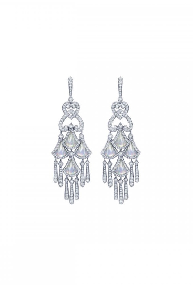 أقراط من جيرارد Garrard