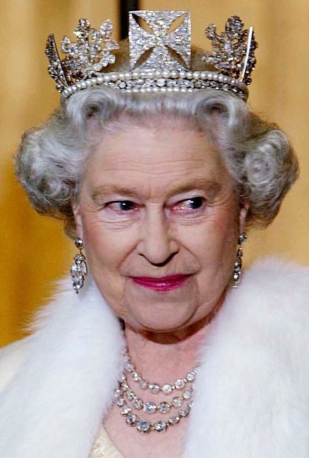 6 أفراد من العائلة المالكة البريطانية رفضوا الألقاب الملكية.. فمن هم؟