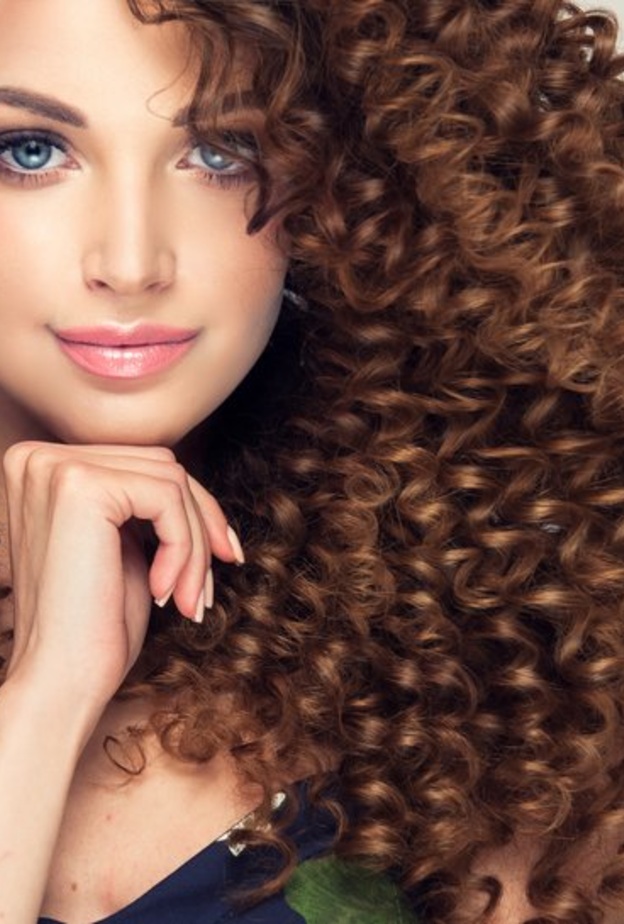  فوائد زيت الأفوكادو للشعر الخشن وطرق استخدامه