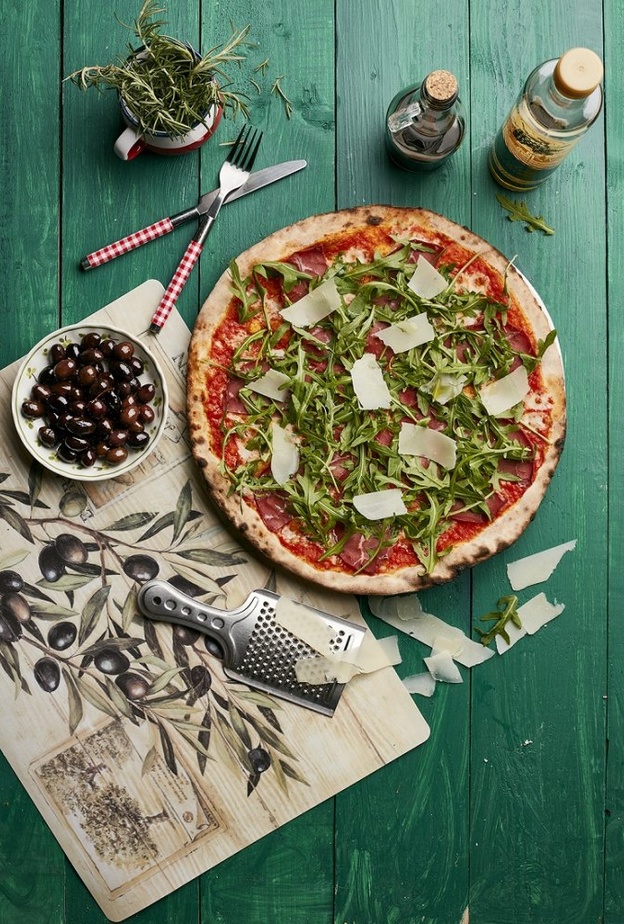  فرع 800 بيتزا