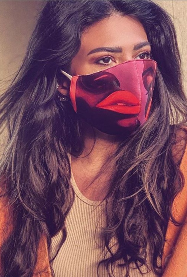  العنود بدر بكمامة من تصميم مرمر حليم