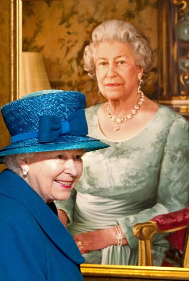 بورتريهات أفراد العائلة المالكة البريطانية بعيون محبيهم من الرسامين