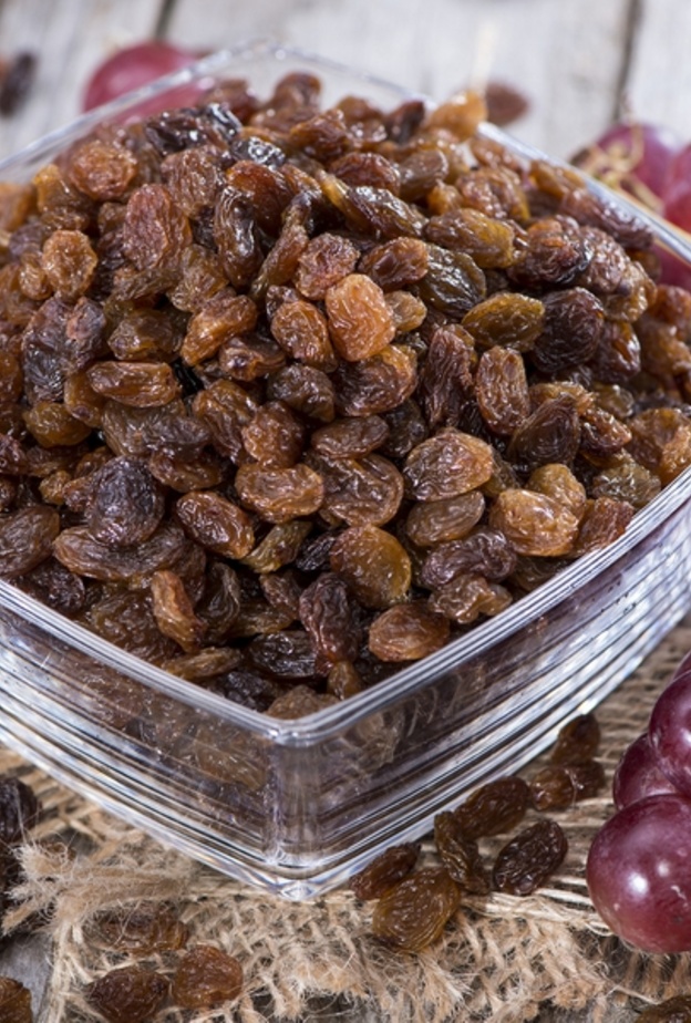  فوائد وأضرار الزبيب على الصحة