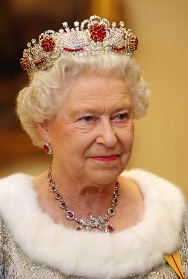 جيرارد للمجوهرات.. صنعت تاريخها بتيجان سيدات العائلة المالكة البريطانية