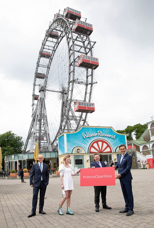 عجلة فيريس العملاقة تدور من جديد في فيينا