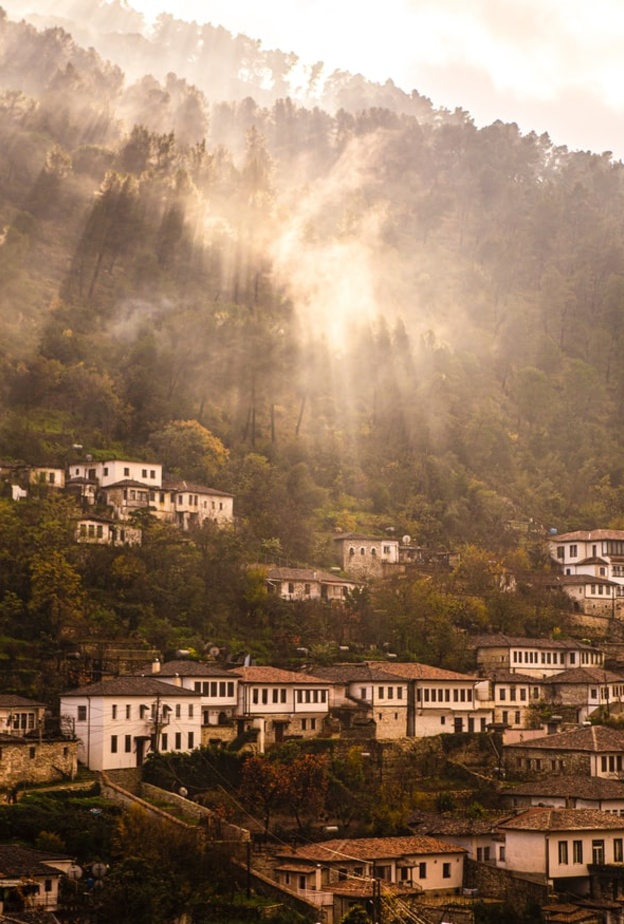  بيرات Berat بواسطة Mark de Jong