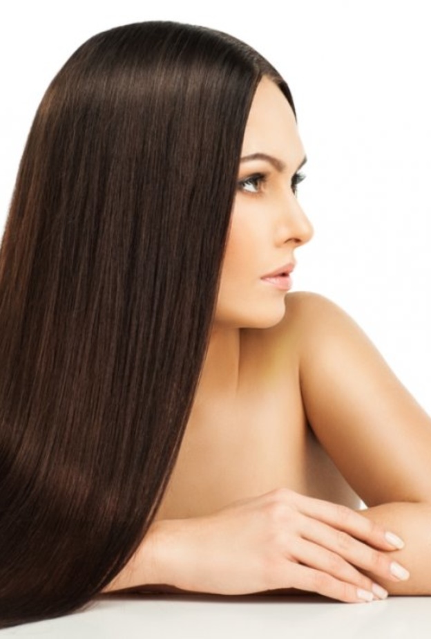 افضل انواع الزيوت والاعشاب الطبيعية لعلاج تساقط الشعر