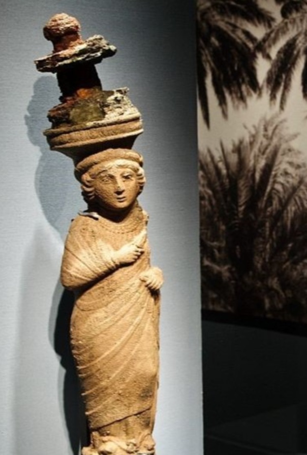 من القطع الاثرية السعودية