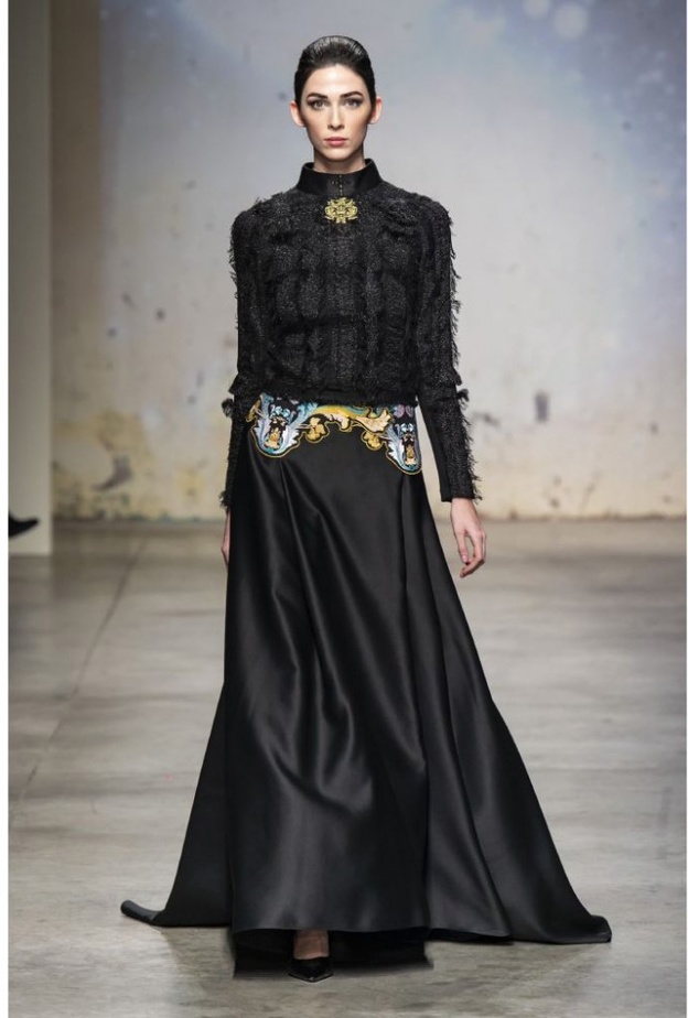 موديلات فساتين سهرة 2020 للمحجبات باللون الاسود من International Couture