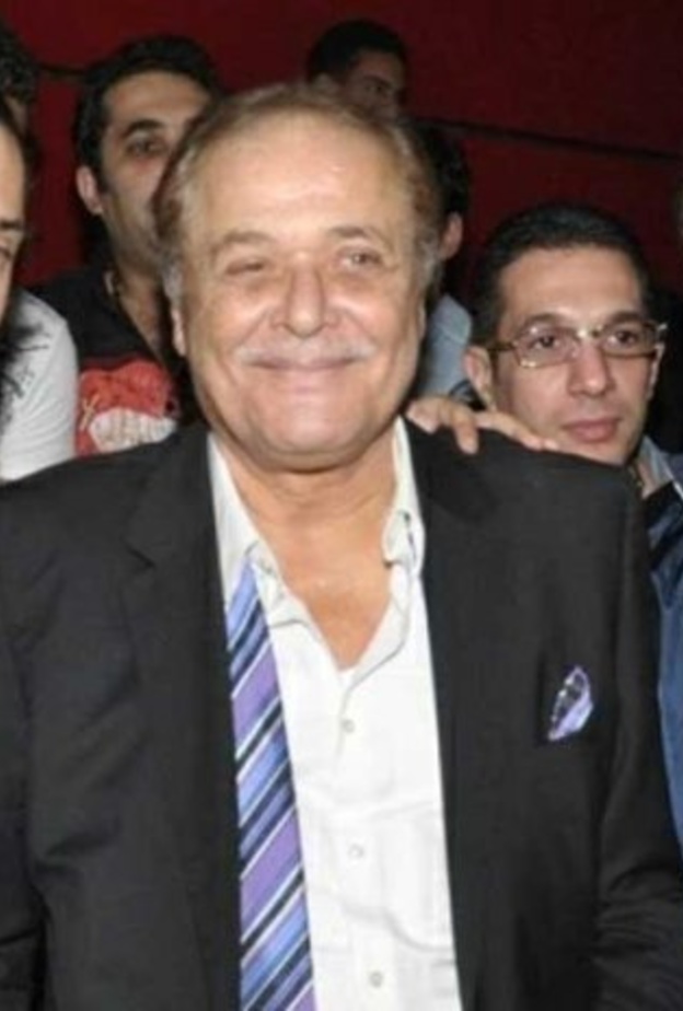 محمود عبد العزيز وابنيه