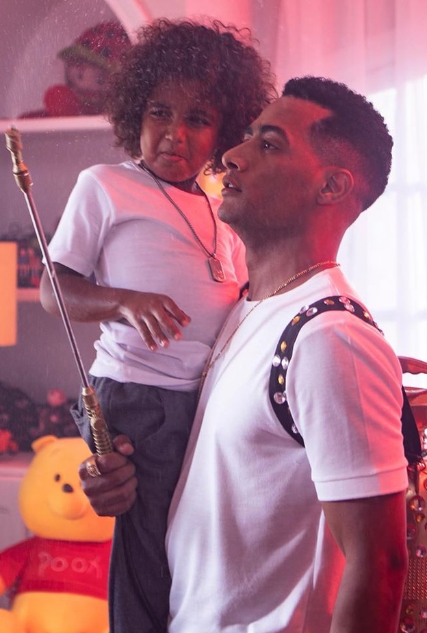 محمد رمضان وابنه