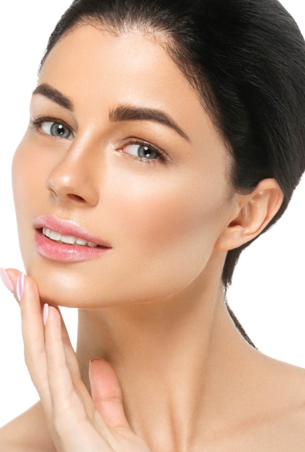 5 خلطات طبيعية لتنظيف البشرة الدهنية من الشوائب