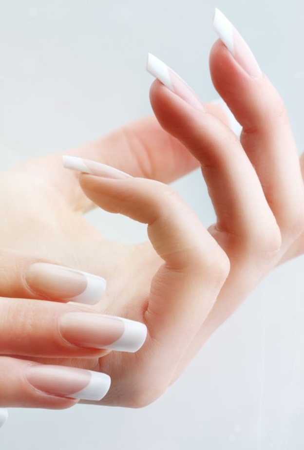 فوائد زيت النعناع لعلاج مشكلات الاظافر وكيفية استخدامه